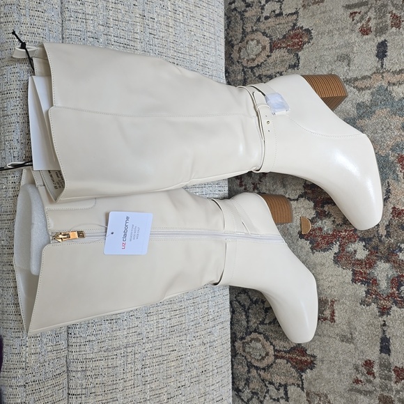 Liz Claiborne Shoes - LIZ CLAIBORNE WOMEN'S CREAM HIGH ZIP WIDE WIDTH & WIDE CALF BOOTS SIZE 6 WIDE